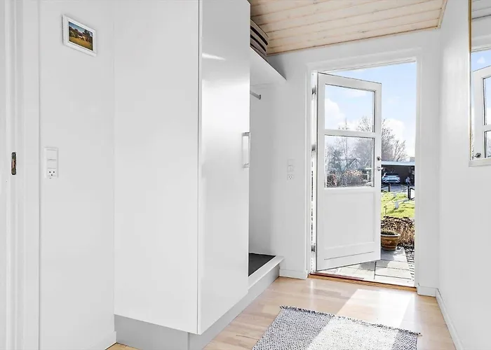 30461-odder-hulager-6 Nyaraló *