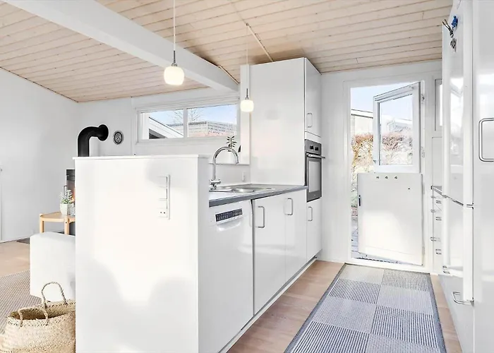 30461-odder-hulager-6 بيت للعطل *